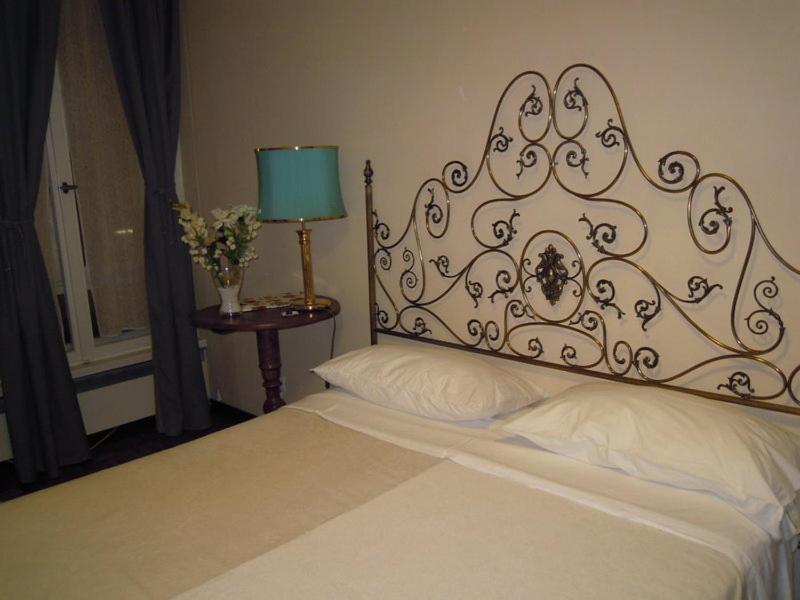 Barcolana Gold Bed & Breakfast Trieste Bagian luar foto